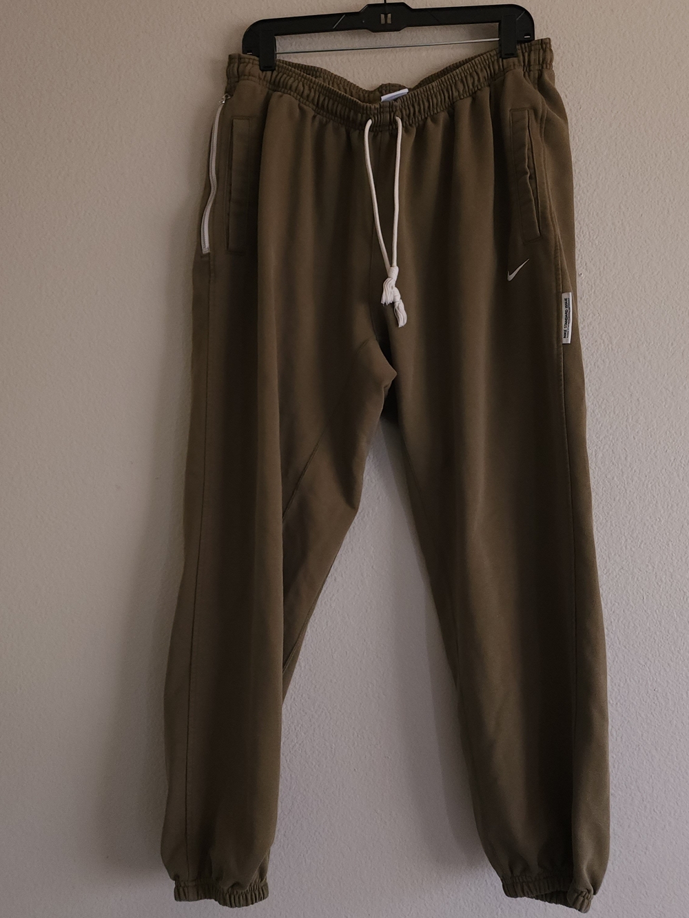 Nike Olive Green Men's Jogger Sweatpants